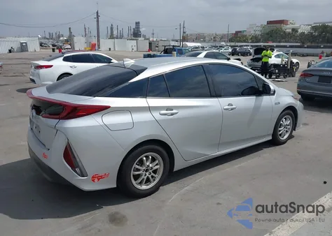 2017 Toyota Prius Prime Premium z USA, uszkodzony, nr VIN JTDKARFPXH3053894
